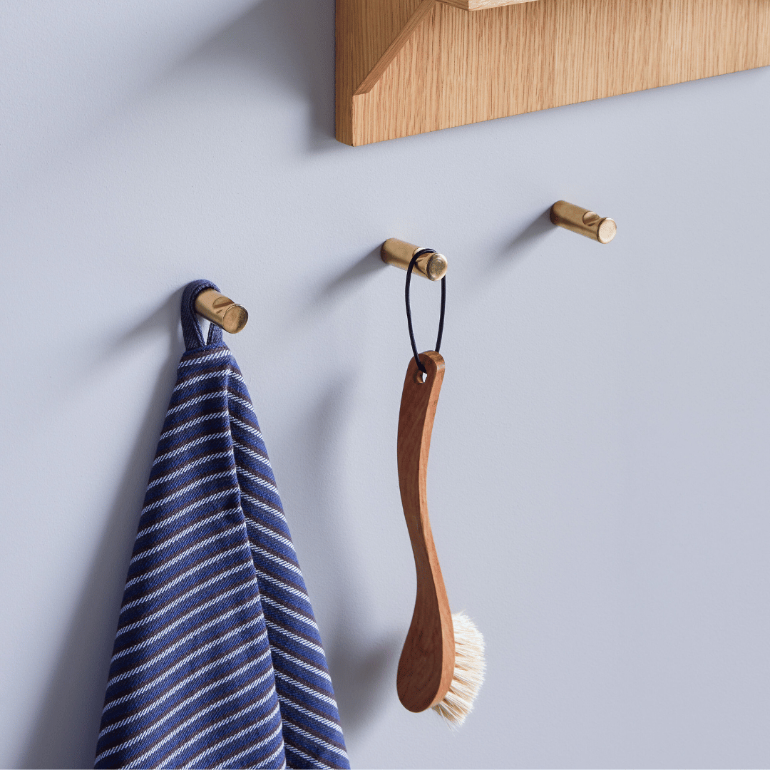 Dot hook brass - haakje messing