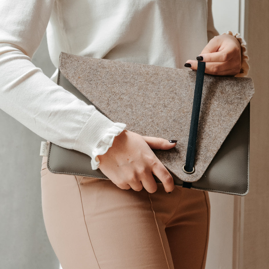 Duurzame laptop- en tablethoes - taupe