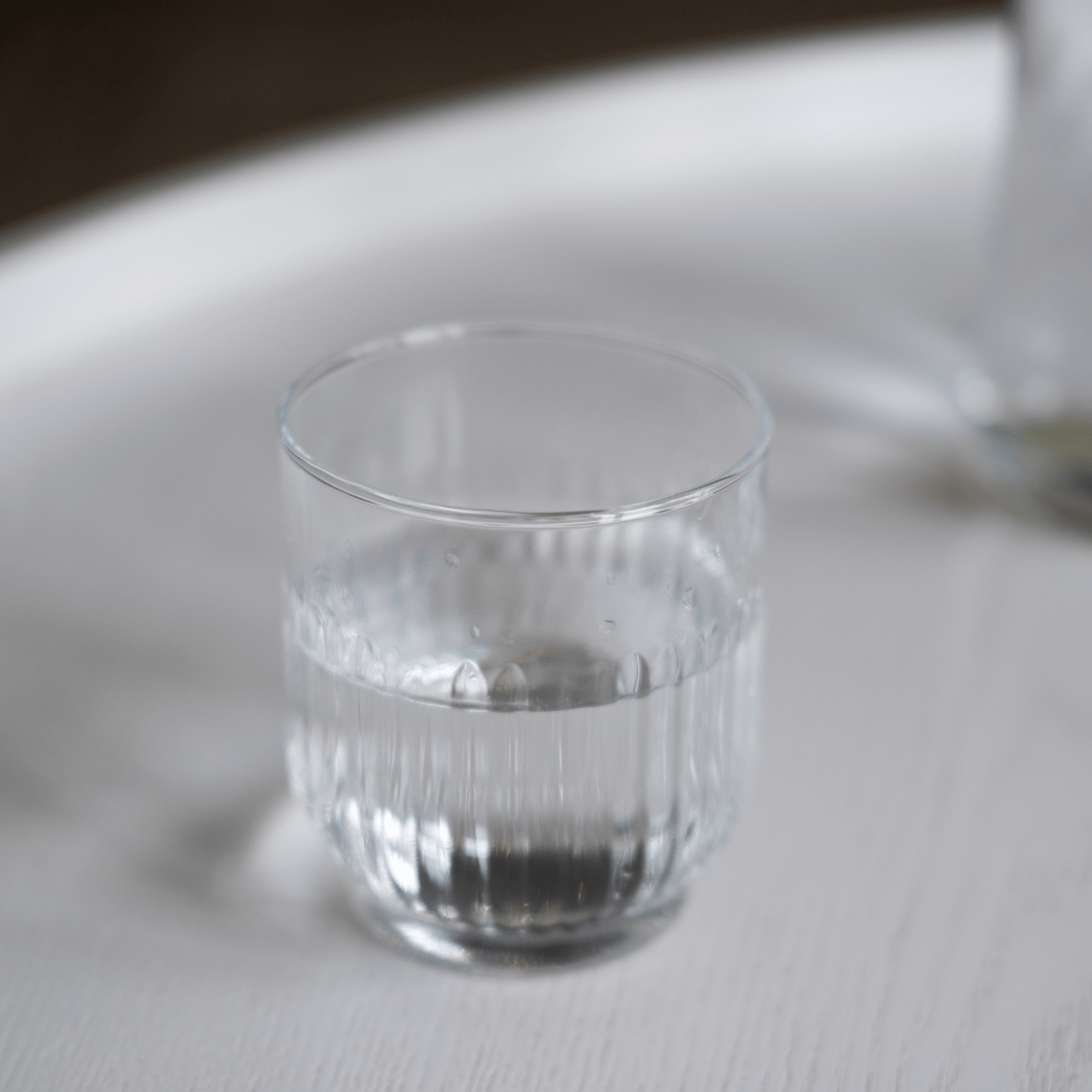 Glas - geribbeld - glaswerk - The Perfect Desk