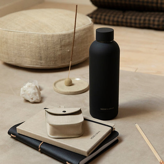 Thermos bottle - minimalist stylish
