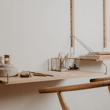 Een opgeruimde werkplek; waarom is dat zo belangrijk en hoe zorg je ervoor? - The Perfect Desk