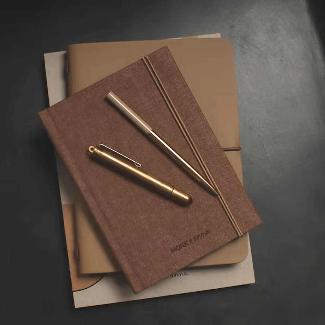 Notitieboek S – linnen kaft mahogany – dotted notebook