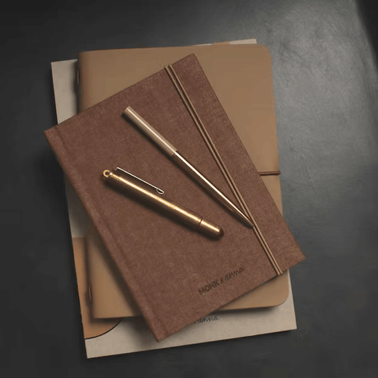 Notitieboek S – linnen kaft mahogany – dotted notebook