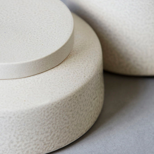 Storage with lid - Kala - Light grey