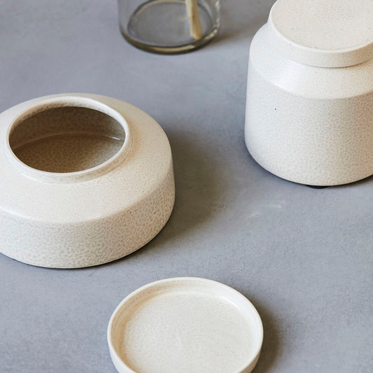 Storage with lid - Kala - Light grey