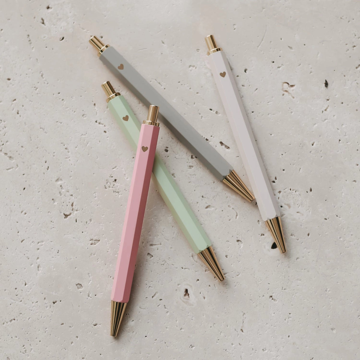 Elegante balpen met hart – stijlvolle pen met hartje - Pennen - The Perfect Desk