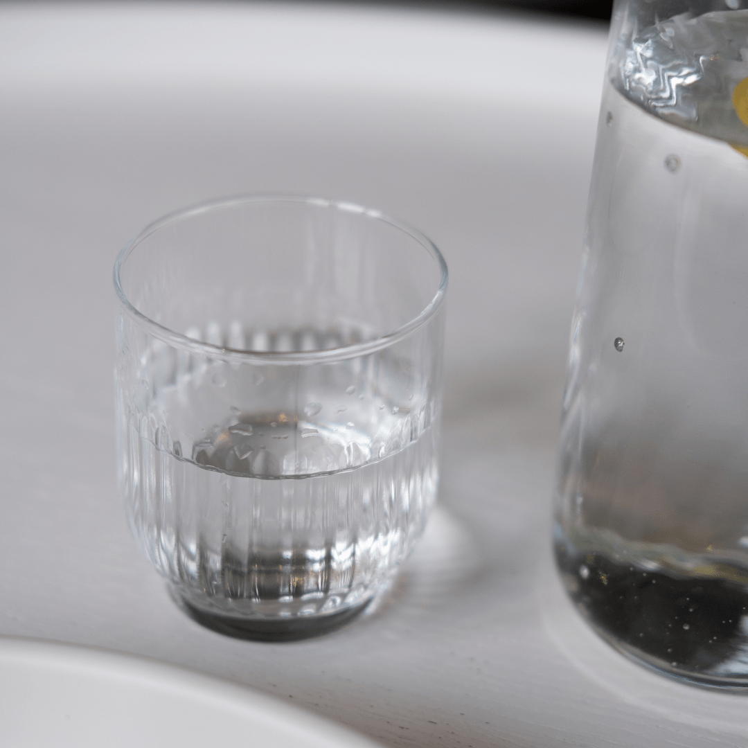 Glas - geribbeld - glaswerk - The Perfect Desk