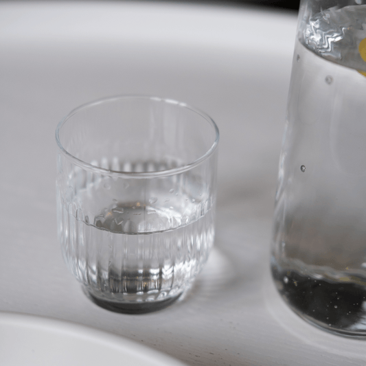 Glas - geribbeld - glaswerk - The Perfect Desk