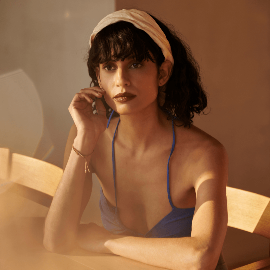 Beige haarband (haardband beige) van Monk & Anna. Gemaakt van beige katoen + ijzerdraad