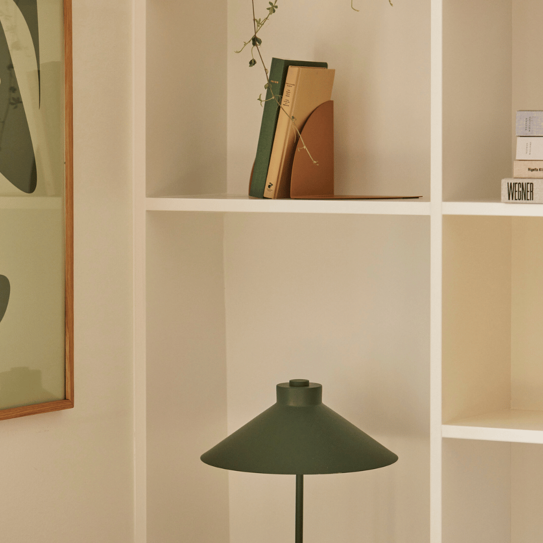 Origami Bookend Orange - boekensteun - Wandplank - The Perfect Desk